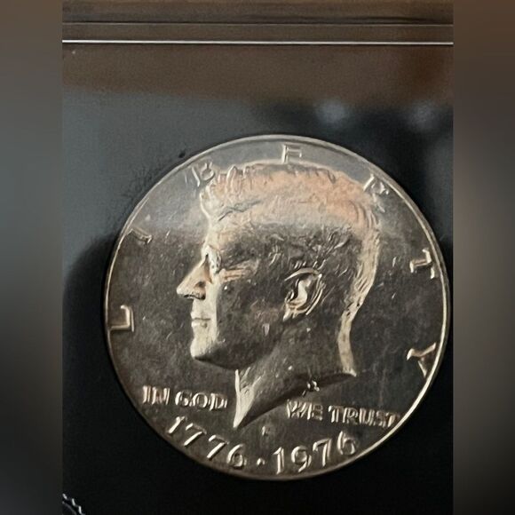 1776 1976 Kennedy Half Dollar Authenticated Uncirculated - Picture 4 of 5